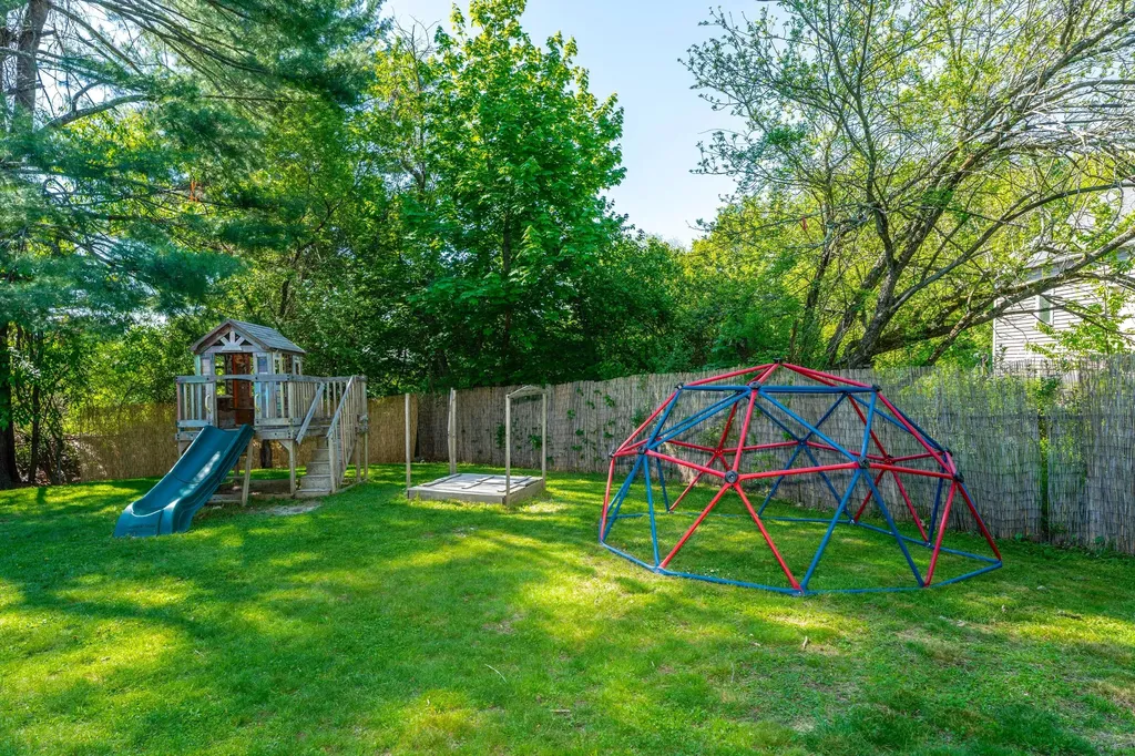 19 Hamlin Road Falmouth ME 04105
