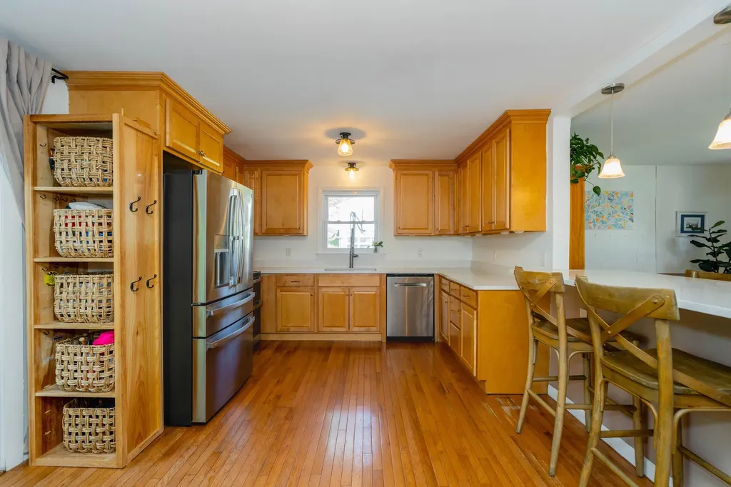 19 Hamlin Road Falmouth ME 04105