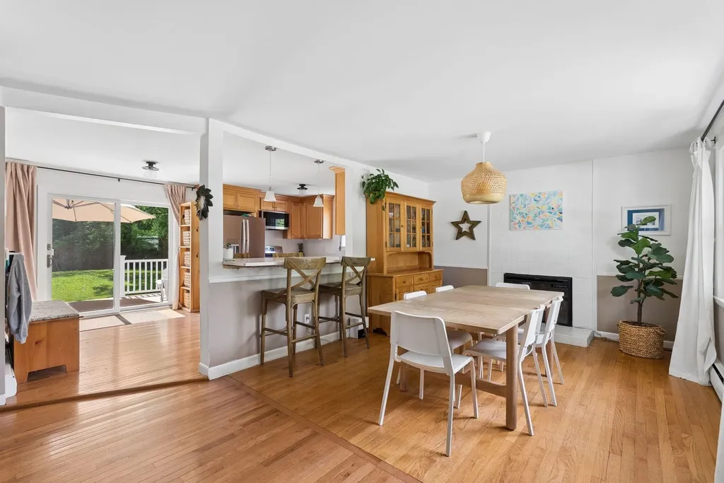 19 Hamlin Road Falmouth ME 04105