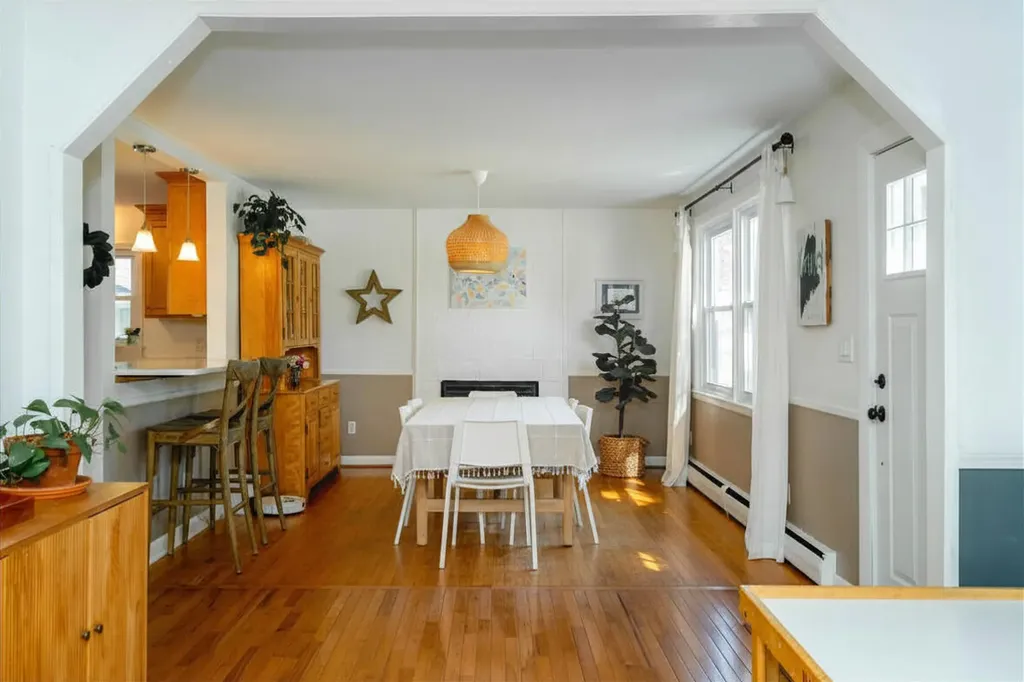 19 Hamlin Road Falmouth ME 04105