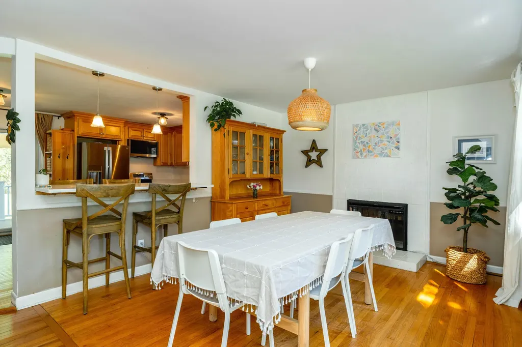 19 Hamlin Road Falmouth ME 04105