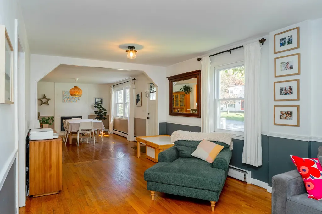 19 Hamlin Road Falmouth ME 04105