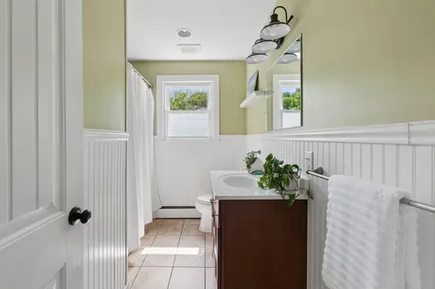 19 Hamlin Road Falmouth ME 04105