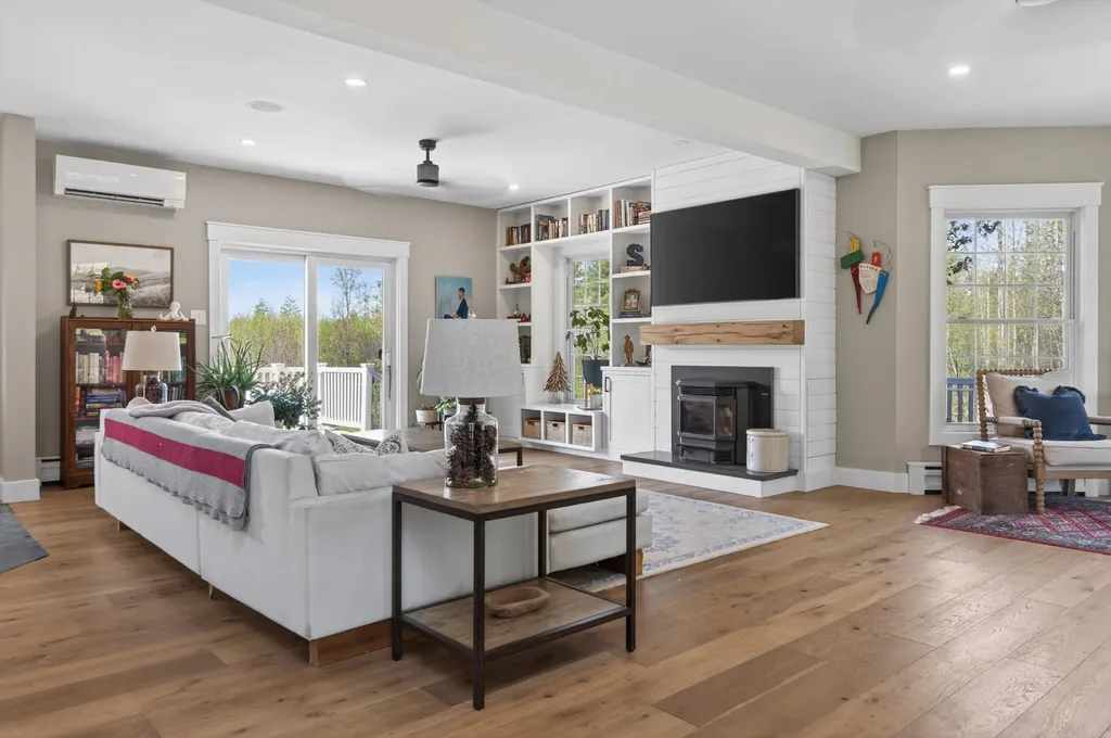 65 Timothy Lane Yarmouth ME 04096