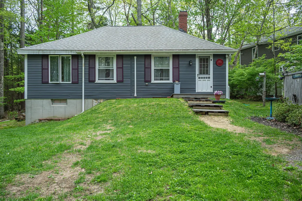 69 Haven Road Windham ME 04062