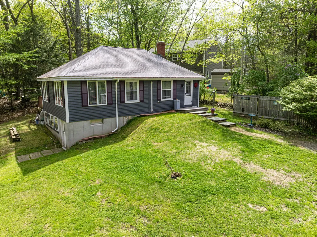 69 Haven Road Windham ME 04062