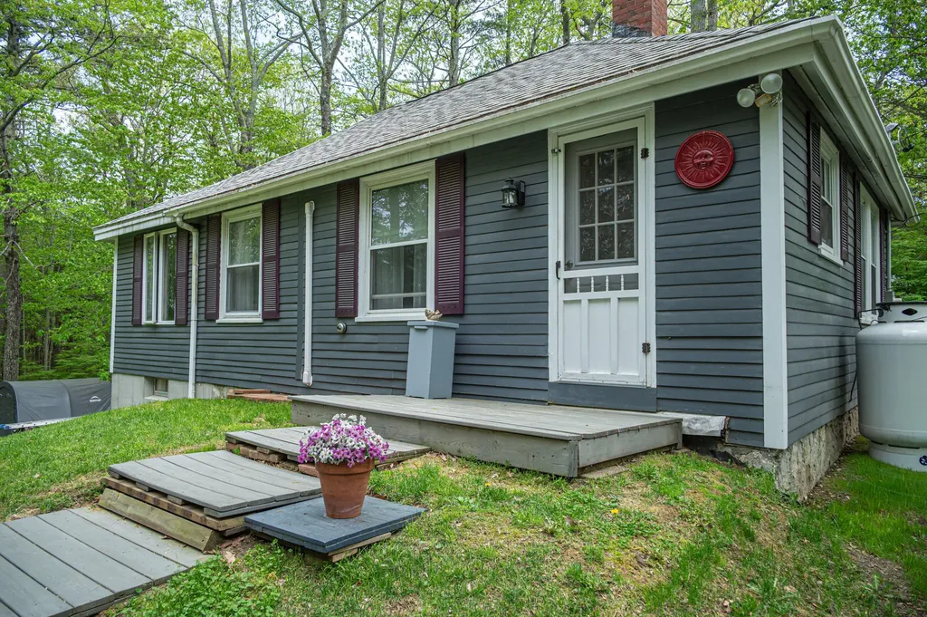 69 Haven Road Windham ME 04062