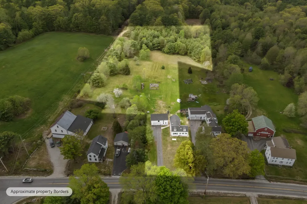 918 Empire Road Poland ME 04274