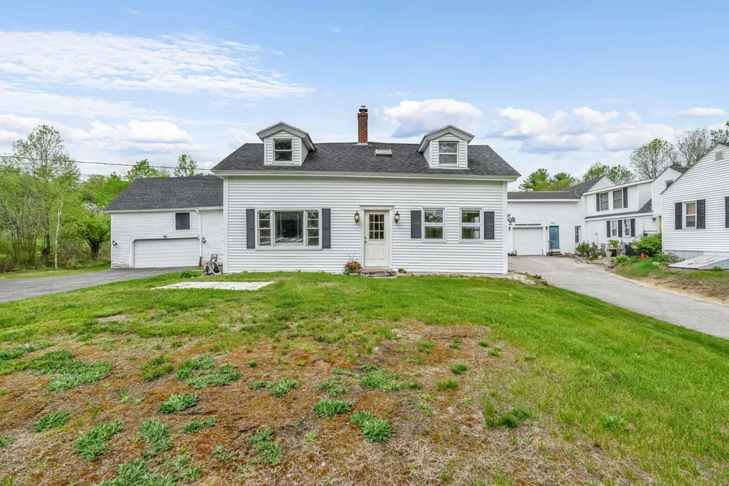 918 Empire Road Poland ME 04274
