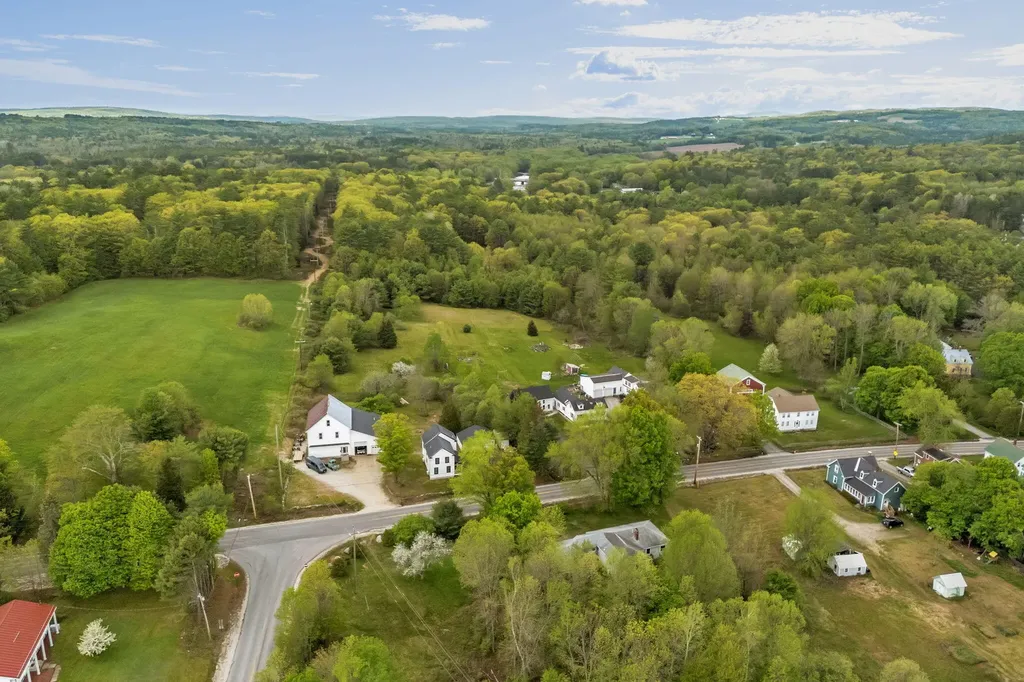 918 Empire Road Poland ME 04274