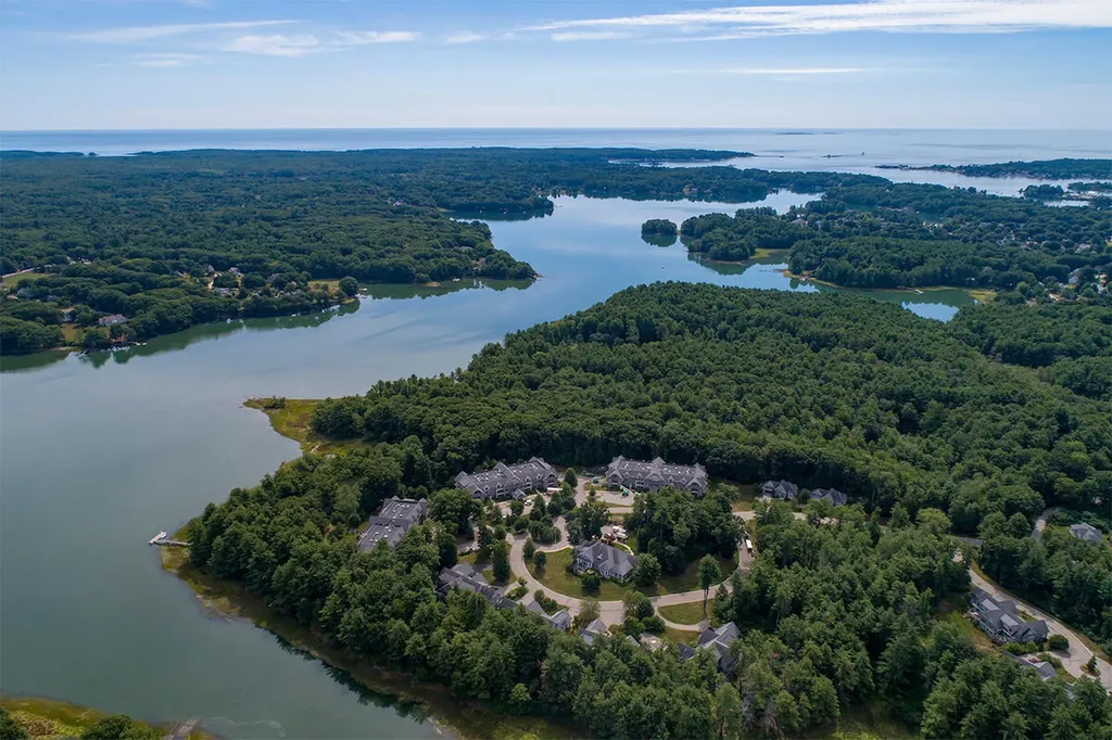 100 Shepards Cove Road Kittery ME 03904