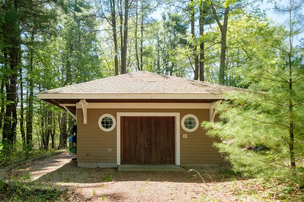 100 Shepards Cove Road Kittery ME 03904