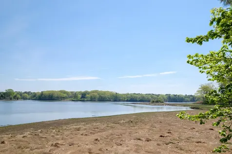 100 Shepards Cove Road Kittery ME 03904