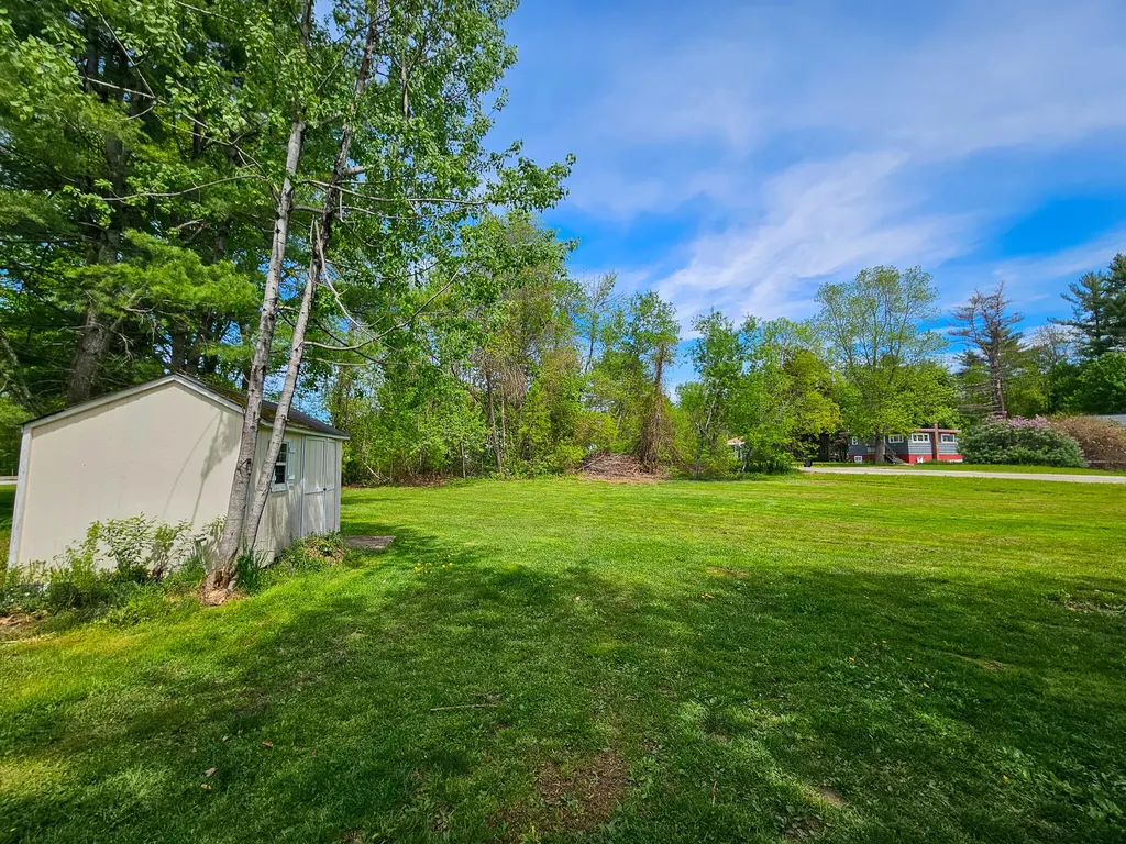 14 Helen Street Auburn ME 04210