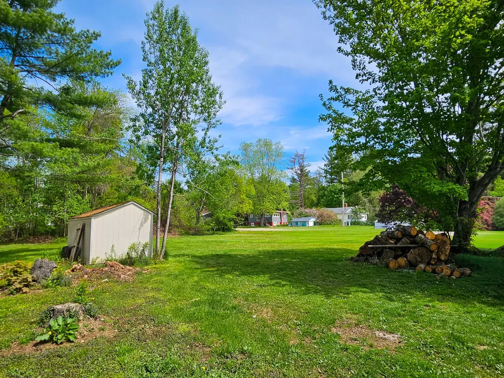 14 Helen Street Auburn ME 04210
