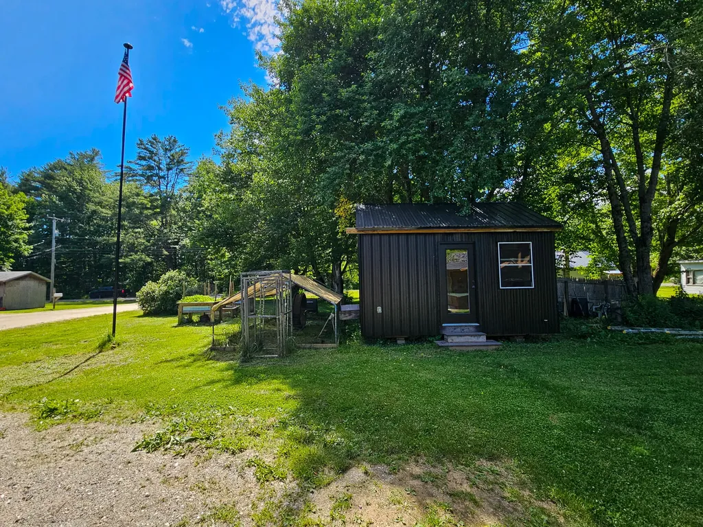 14 Helen Street Auburn ME 04210