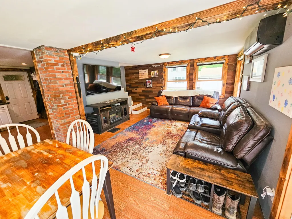 14 Helen Street Auburn ME 04210