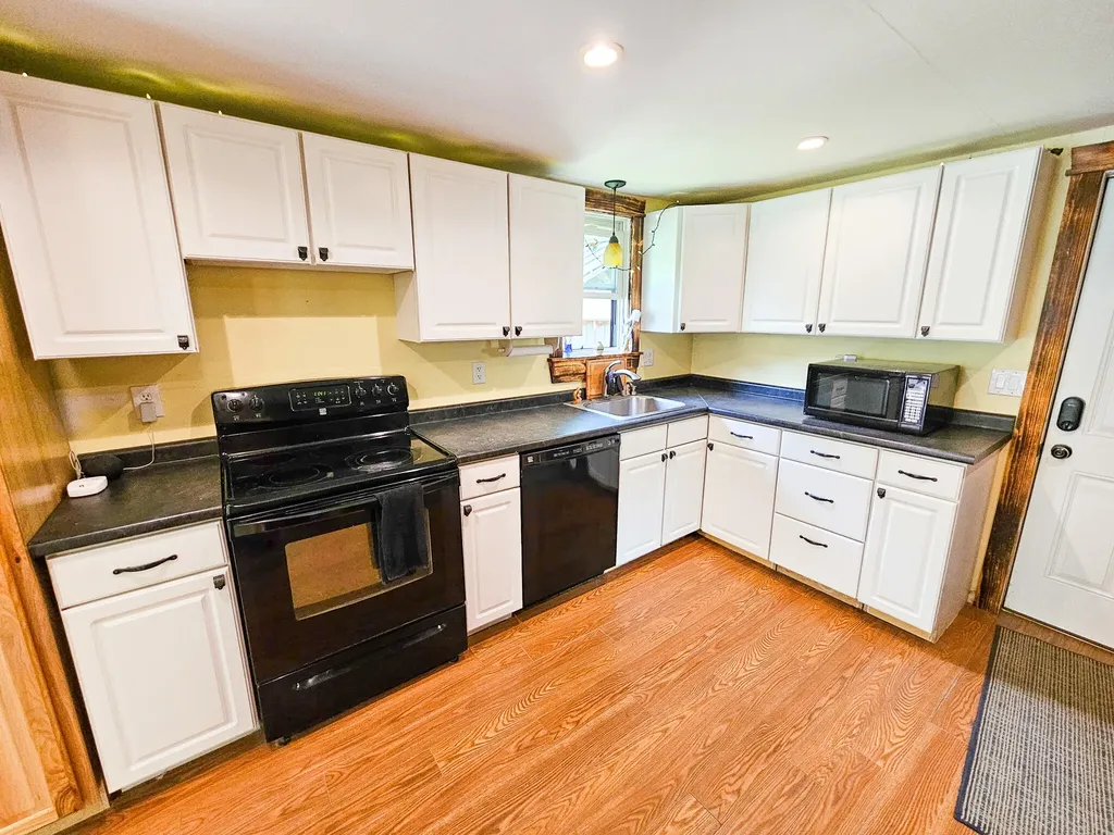 14 Helen Street Auburn ME 04210