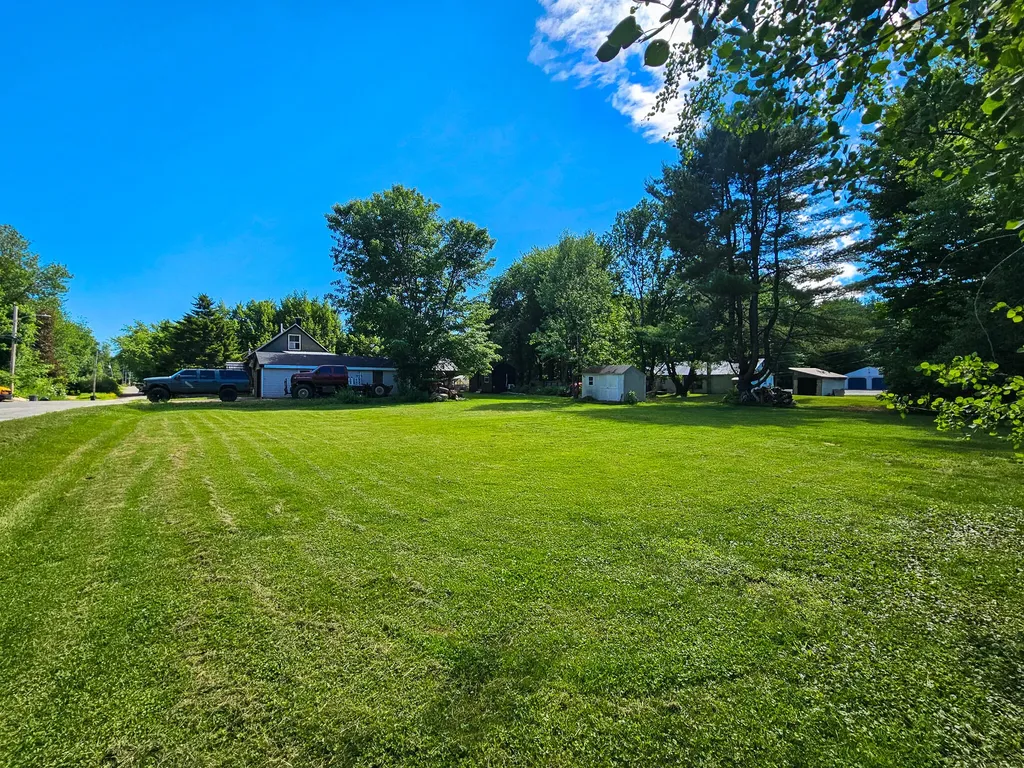 14 Helen Street Auburn ME 04210