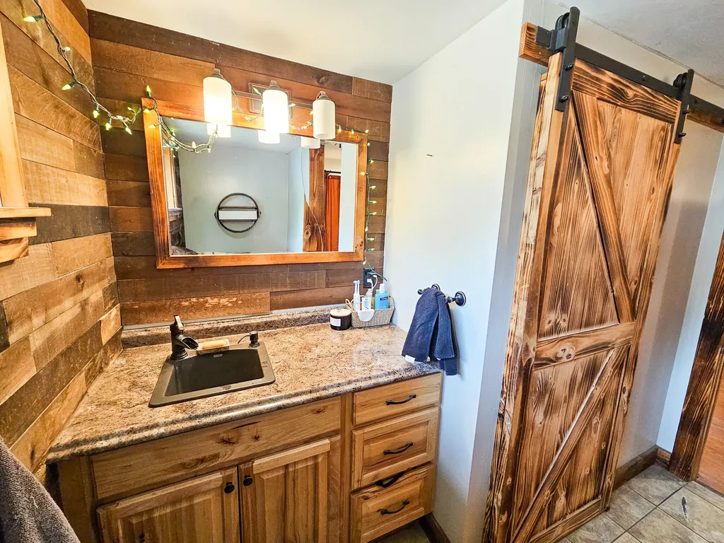 14 Helen Street Auburn ME 04210