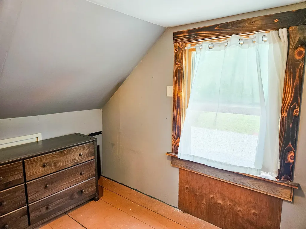 14 Helen Street Auburn ME 04210