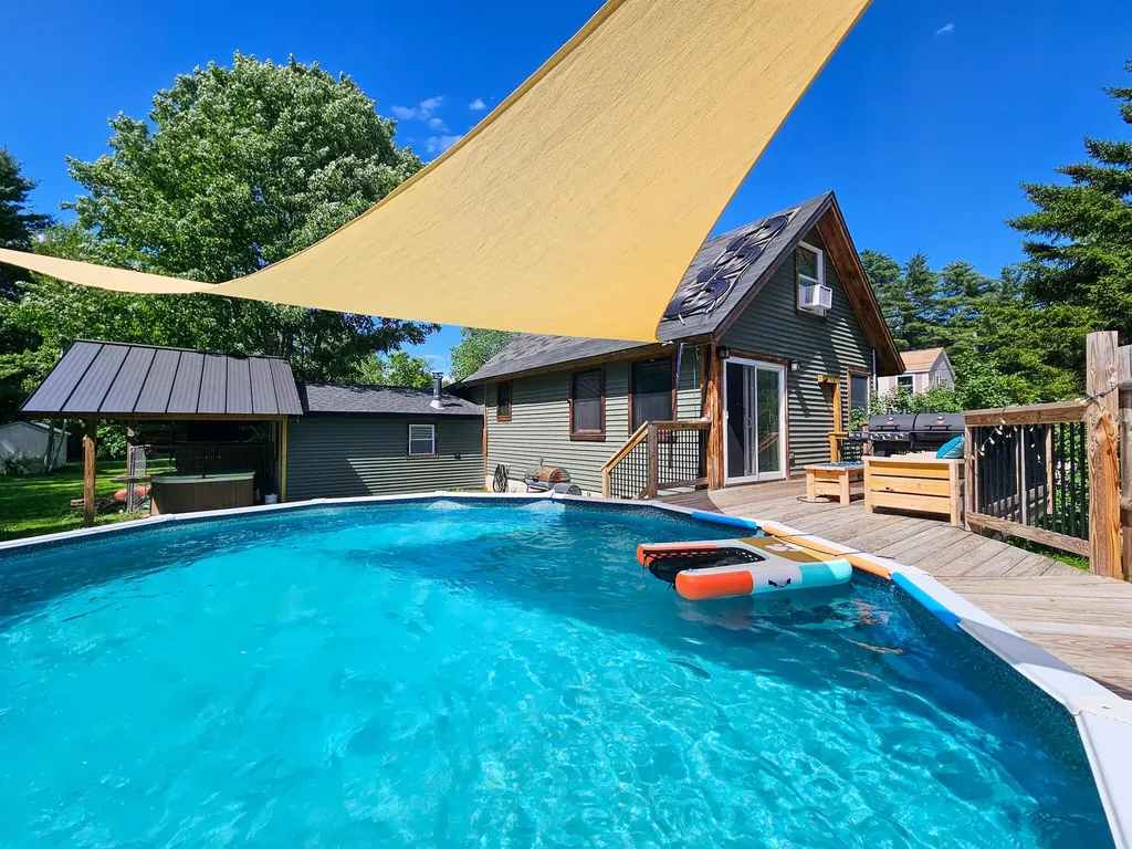 14 Helen Street Auburn ME 04210