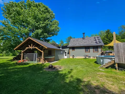 14 Helen Street Auburn ME 04210