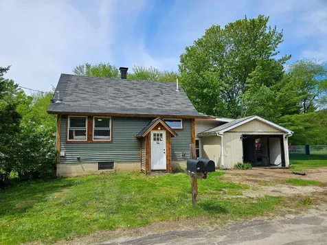 14 Helen Street Auburn ME 04210
