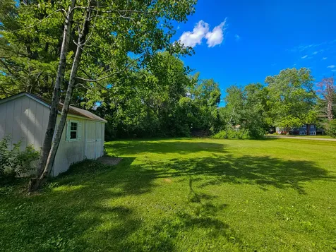 14 Helen Street Auburn ME 04210