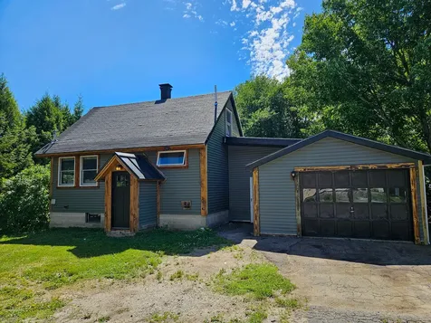 14 Helen Street Auburn ME 04210