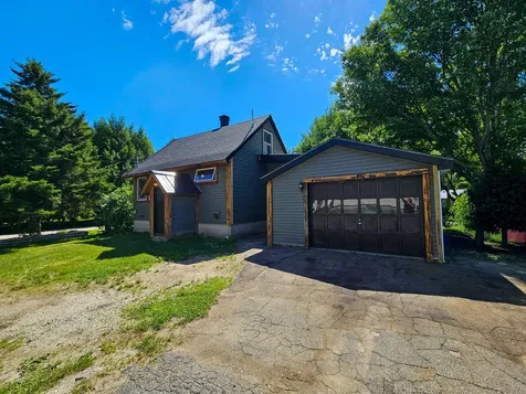 14 Helen Street Auburn ME 04210