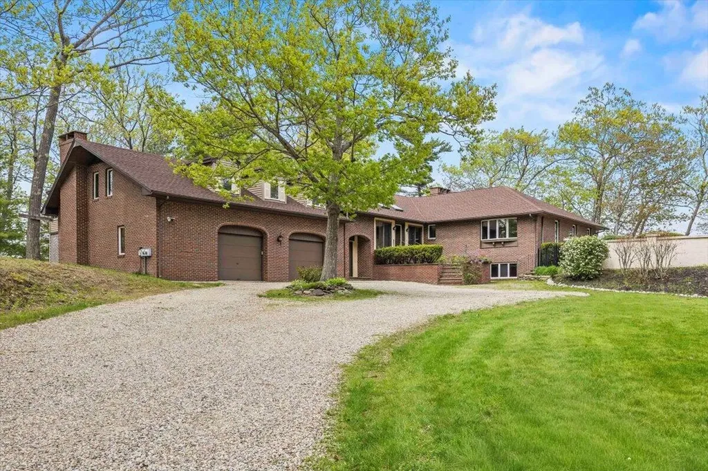 22 Crestwood Drive Biddeford ME 04005