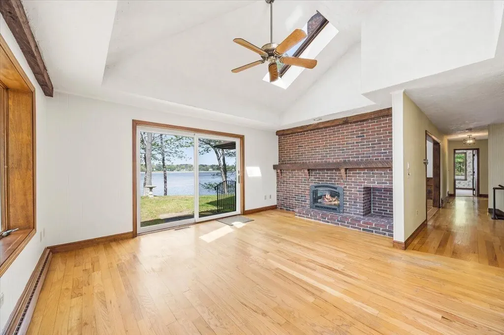 22 Crestwood Drive Biddeford ME 04005