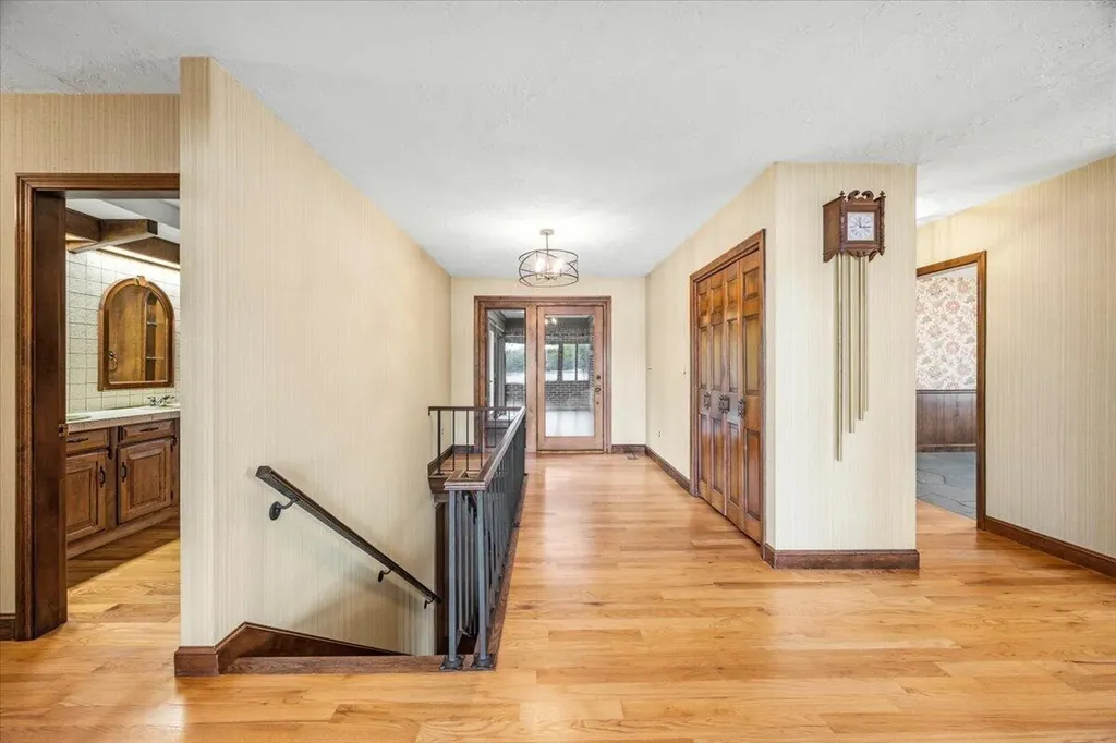 22 Crestwood Drive Biddeford ME 04005