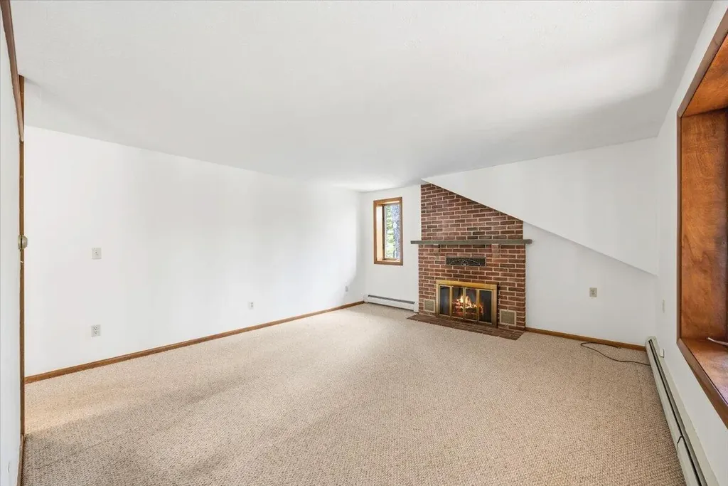 22 Crestwood Drive Biddeford ME 04005