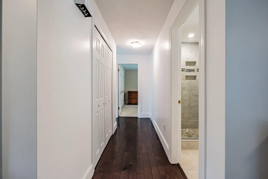 11 Brookside Drive Falmouth ME 04105