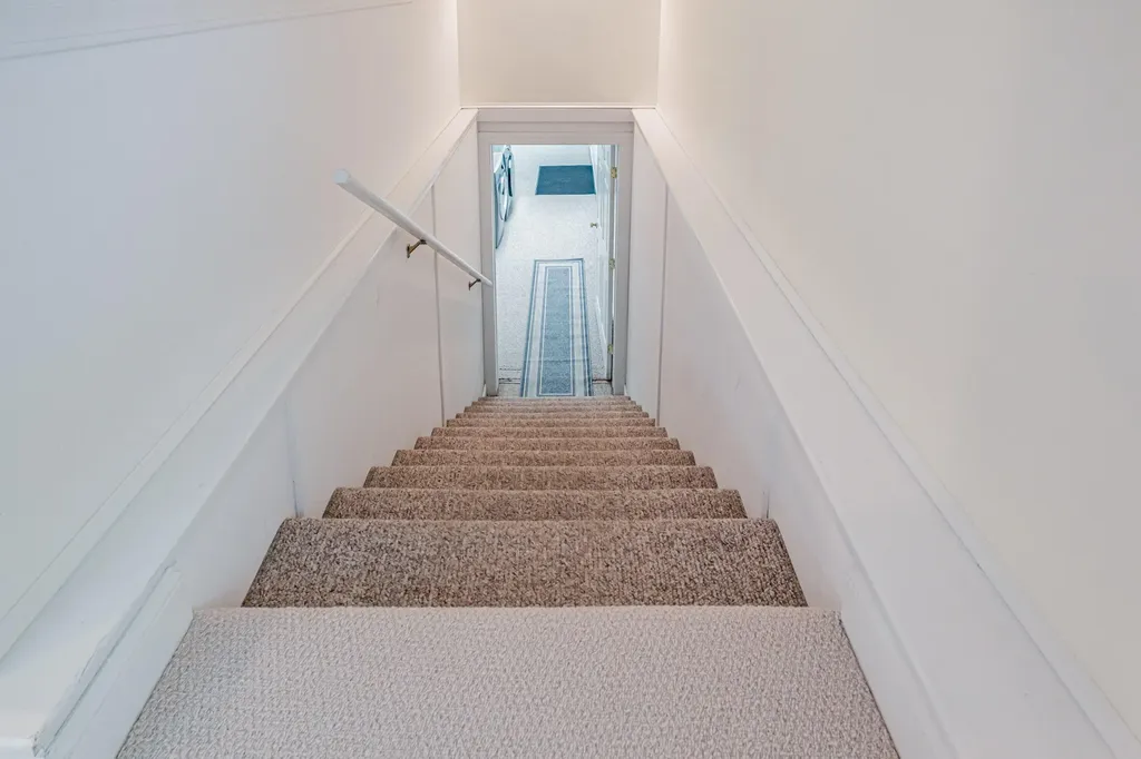 11 Brookside Drive Falmouth ME 04105