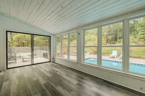 11 Brookside Drive Falmouth ME 04105