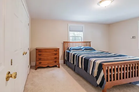 11 Brookside Drive Falmouth ME 04105