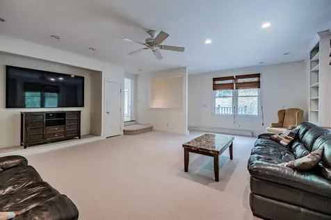 11 Brookside Drive Falmouth ME 04105
