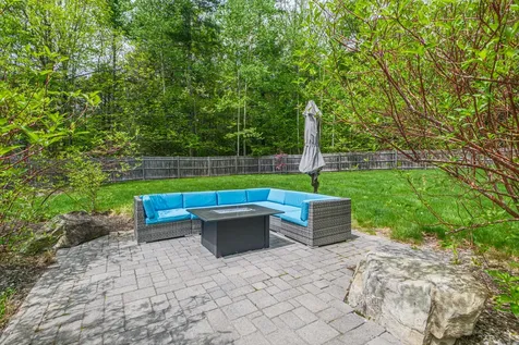 11 Brookside Drive Falmouth ME 04105