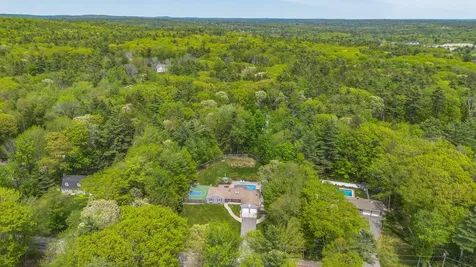 11 Brookside Drive Falmouth ME 04105