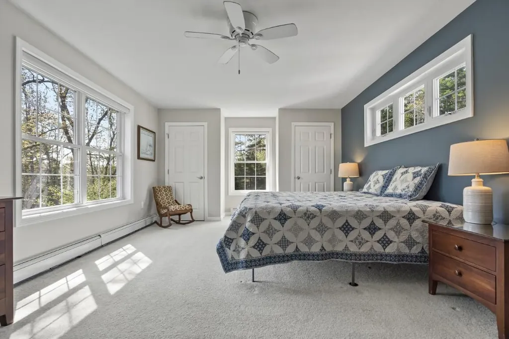 15 Shipbuilder Road Boothbay ME 04544