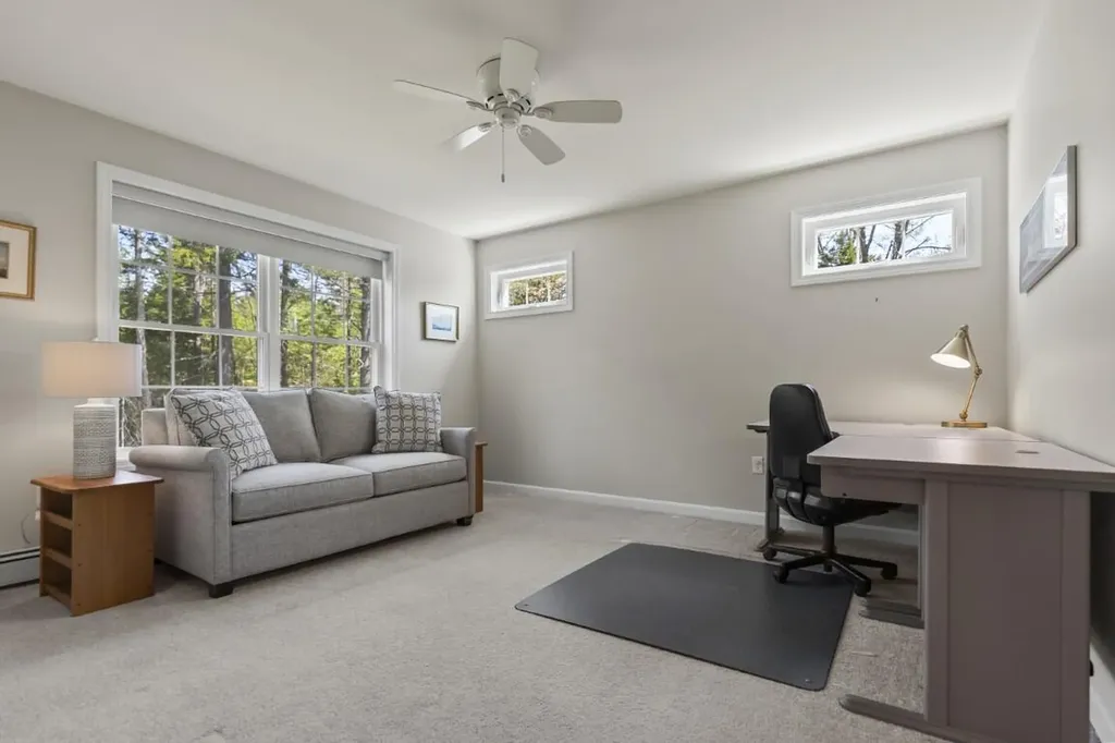 15 Shipbuilder Road Boothbay ME 04544