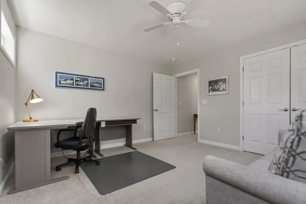 15 Shipbuilder Road Boothbay ME 04544