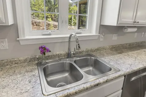 15 Shipbuilder Road Boothbay ME 04544