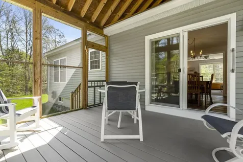 15 Shipbuilder Road Boothbay ME 04544