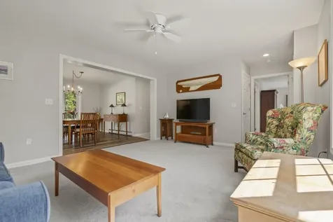 15 Shipbuilder Road Boothbay ME 04544