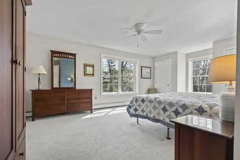 15 Shipbuilder Road Boothbay ME 04544