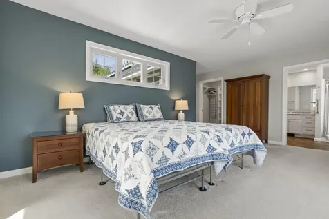 15 Shipbuilder Road Boothbay ME 04544